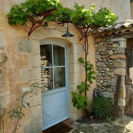 ファームステイ Elegant 18th-century Bastide In Provence With Panoramic Views And Private Pool ヴァロンソル